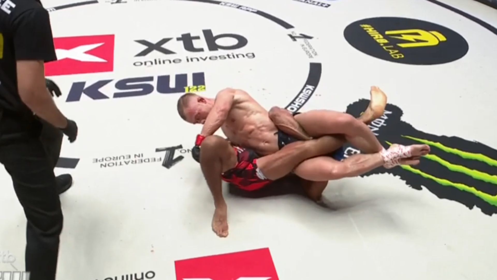 XTB KSW 122: Vitalii Yakymenko pozostał na tronie! Morelli poddany w ostatniej rundzie [WIDEO]